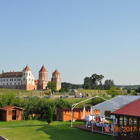 Usadba Zamkovoe Predmestie Hotel Mir Bagian luar foto