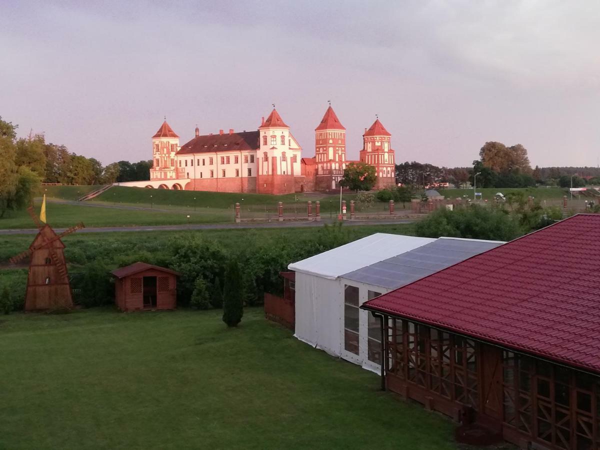 Usadba Zamkovoe Predmestie Hotel Mir Bagian luar foto